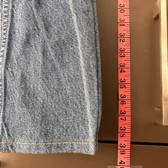 LEVI's Ripped Jeans - Picture 6 of 8